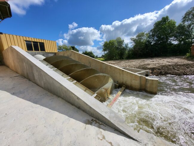 Vis hydrodynamique installée